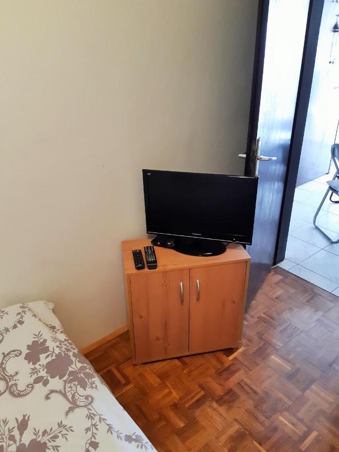Dalmatino Apartmani Vir Buitenkant foto