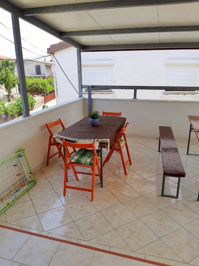 Dalmatino Apartmani Vir Buitenkant foto